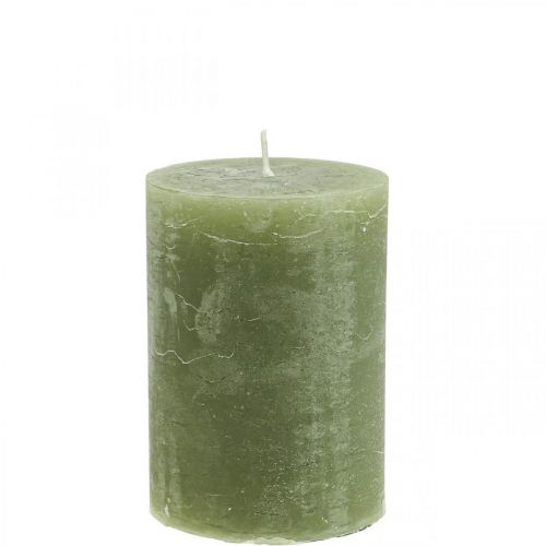 Vienspalvės žvakės alyvuogių žalios stulpinės žvakės 85×120mm 2vnt