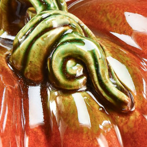 daiktų Blizgus keraminis moliūgas ryškiai raudonai oranžinės spalvos su žaliu koteliu - 21,5 cm - ideali rudens puošmena